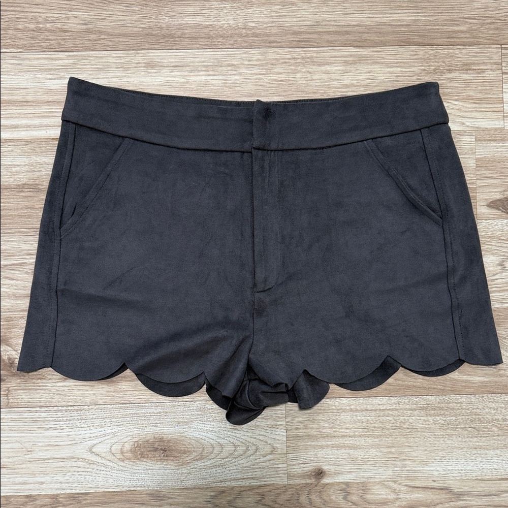 Dark Gray Elegant Suede Polyester High Waist Scalloped Hem Shorts